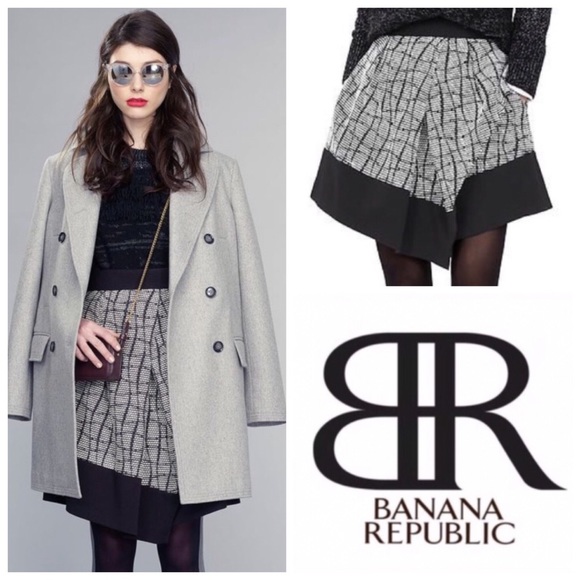 Banana Republic Dresses & Skirts - Banana Republic Asymmetrical Jacquard Skirt